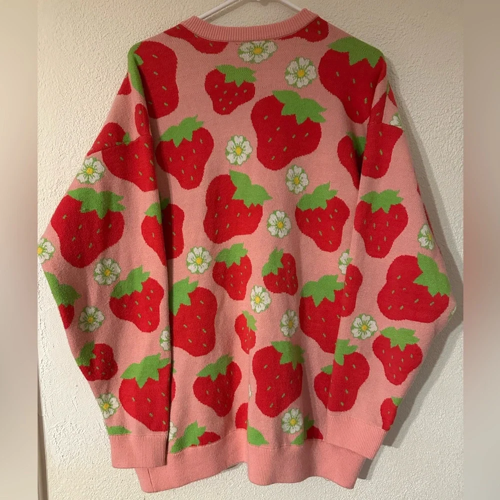 Boxlunch Strawberry Shortcake Allover Strawberry Print Cardigan Women Pockets XL